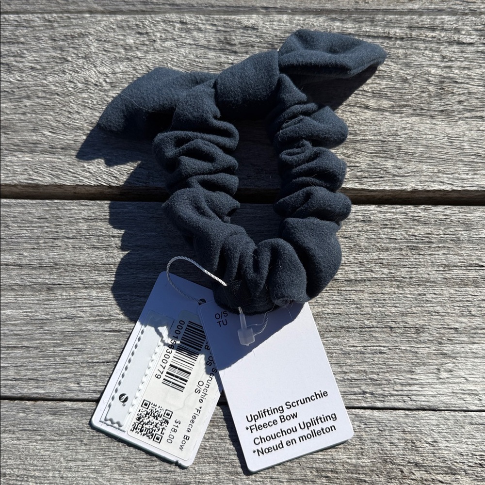 LULULEMON Uplifting Scrunchie Fleece Bow –‎ Shale Blue 💙 NWT